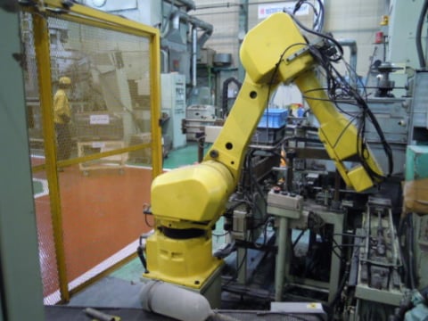 Machine press automation with the robot